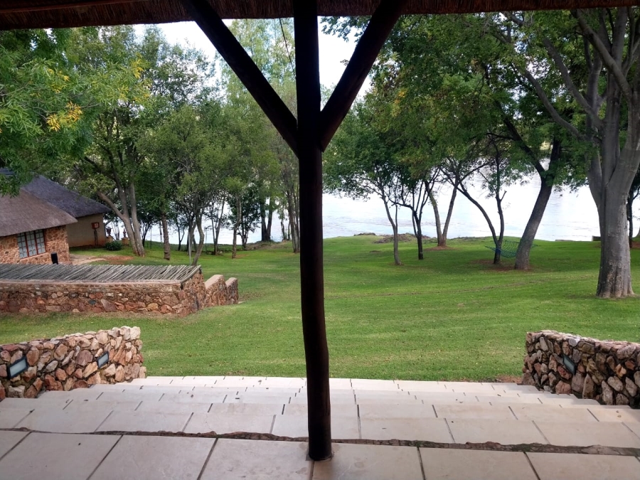 7 Bedroom Property for Sale in Parys Free State